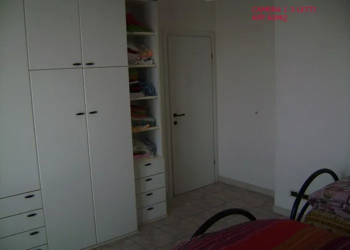 Elegante Con Terrazzo E Giardino بيت للعطل