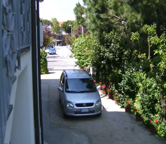 Dom wakacyjny Elegante Con Terrazzo E Giardino